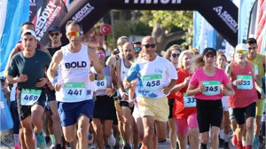 Ayvalık Kurtuluş Yarı Maratonu’nda Rekor