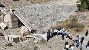 Edremit Yıkılan Köprü İçin Toplandı