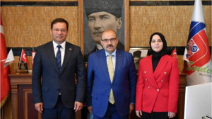 Vali Ustaoğlu İhtiyaçlar İçin Sındırgı'da