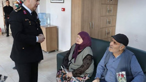 Balıkesir Jandarması'ndan Yaşlılara Ziyaret