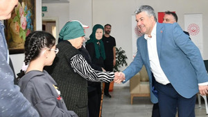 Başkan Mesut Akbıyık’tan Huzurevi Ziyareti