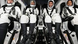 Crew-8 Mürettebatı 8 Ay Sonra Dünyaya Döndü