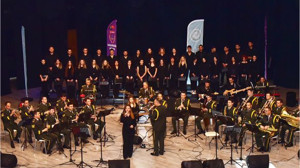 BAÜN'de Ayakta Alkışlandı!