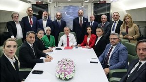 Kabinede ve AK Parti Genel Başkanlığındaki İsimler Değişiyor mu?