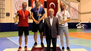 Erdek'te Sporcular Ödüllendirildi