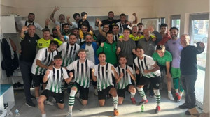 Kepsut Belediyespor'dan Şampiyonluk Sinyalleri
