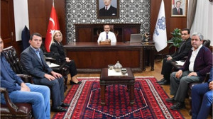 Vali Ustaoğlu Mahallelerin Nabzını Tutuyor