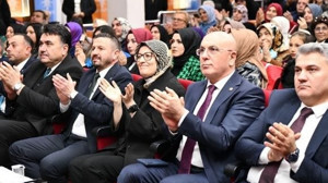 AK Parti Burhaniye’de Değişim Zamanı