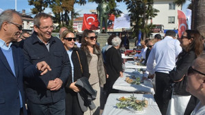 Ayvalık’ta Zeytinyağlı Yemekler Yarışması Coşkusu