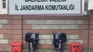 Balıkesir'de Kaçak Göçmen ve Organizatörlere Jandarma Kıskacı