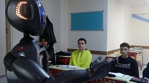 Balıkesir’de Yapay Zeka Robot Ada Derslere Katılıyor