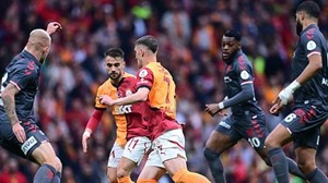 Galatasaray namağlup ünvanını korudu