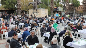 Zeytin Üreticilerinden Yağmur Duası ve Hayır Yemeği