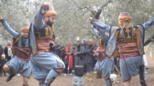 Halk Oyunları Zeytin Hasat Şenliklerine Damga Vurdu