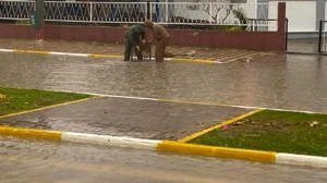Gönen'de Yağış Sonrası Caddeler Su Doldu