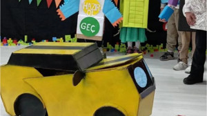 Küçük Mucitler Robotlarını Yarıştırdı!