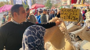 Vatandaşı Şaşırtan Halı: Ayakları Kaydırmıyor