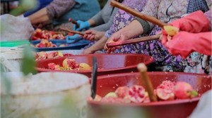 Balıkesirliler Doğal Nar Ekşisini Tercih Ediyor