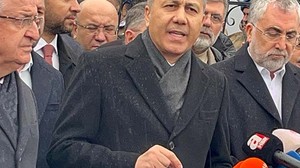 Bakanlar Patlamada Hayatını Kaybedenlerin Cenazelerine Katılıyor