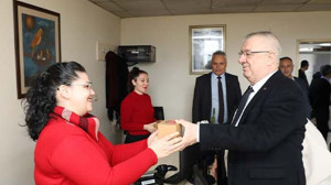 Başkan Ertaş’tan Belediye Personeline Yeni Yıl Ziyareti