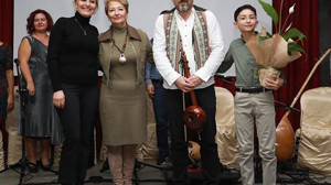 Burhaniye’de Türkü Dolu Bir Gece