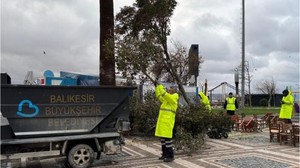 Balıkesir’de kar mesaisi
