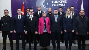 Balıkesir Gençlik Kolları Genel Merkezde Ağırlandı