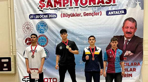 Balıkesir Büyükşehir Belediyespor'dan Kick Boks Başarısı