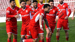 Balıkesirspor Evinde Uşakspor'u Mağlup Etti: 2-0