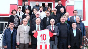 Balıkesirspor’a İYİ Parti'den Destek Ziyareti