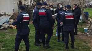 Dursunbey'de Yaşlı Çift Sobadan Sızan Gazdan Yaşamını Yitirdi