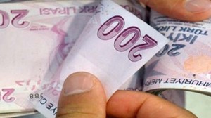 Emeklilere Zamlı Maaşlar Hesaplara Yatırılmaya Başlandı