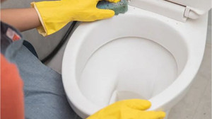 Çamaşır Suyuna Son! Kireci Anında Söküyor