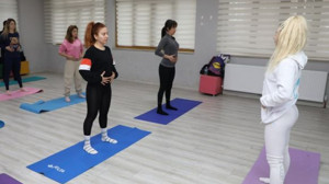 Edremit’te Ücretsiz Yoga Kursuna Yoğun İlgi
