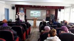 Balıkesir’de Öğrenci ve Velilere Siber Suçlarla Mücadele Eğitimi