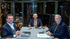 CHP Lideri Özgür Özel, İmamoğlu ve Yavaş ile Bir Araya Geldi