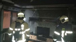 Çakmağını Doldururken Evi Yaktı!