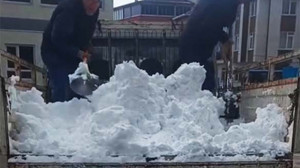 Gönen’de Öğrencilere Kar Sürprizi!