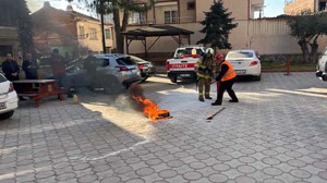 Havran’da Hükümet Konağı’nda Yangın Tatbikatı Gerçekleştirildi