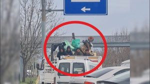 Kamyon Kasasında Tehlikeli Yolculuk!