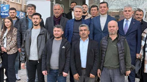 Vekil Canbey, İlçelerde Esnaf ve Vatandaşların Taleplerini Dinledi