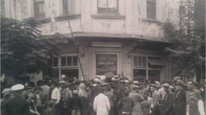 Balıkesir'in 1940'lı Yıllarında Ekmek Bakın Nasıl Alınıyor