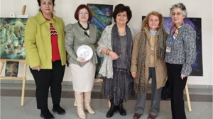 Balıkesir’li Ressamlardan Edremit’te ‘Sevginin Gücü Kadın’ Temalı Sergi