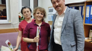 Edremit Ak Parti’den Sağlık Çalışanlarına 14 Mart Jesti