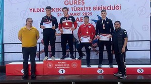 Balıkesir’in Yıldız Güreşçileri Türkiye’de Zirveye Tırmandı