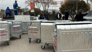 Bandırma’da Çöp Konteynerleri Yenileniyor