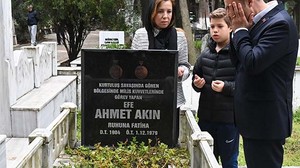 Başkan Ahmet Akın, Bayrama Gönen’de Başladı