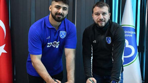 Başpehlivan Enes Doğan, Balıkesir Büyükşehir Belediyespor’da!