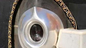 Hacerülesved Taşının Hikayesi Nedir?