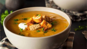 Kış Günlerinin Şifa Deposu: Kabak Çorbası